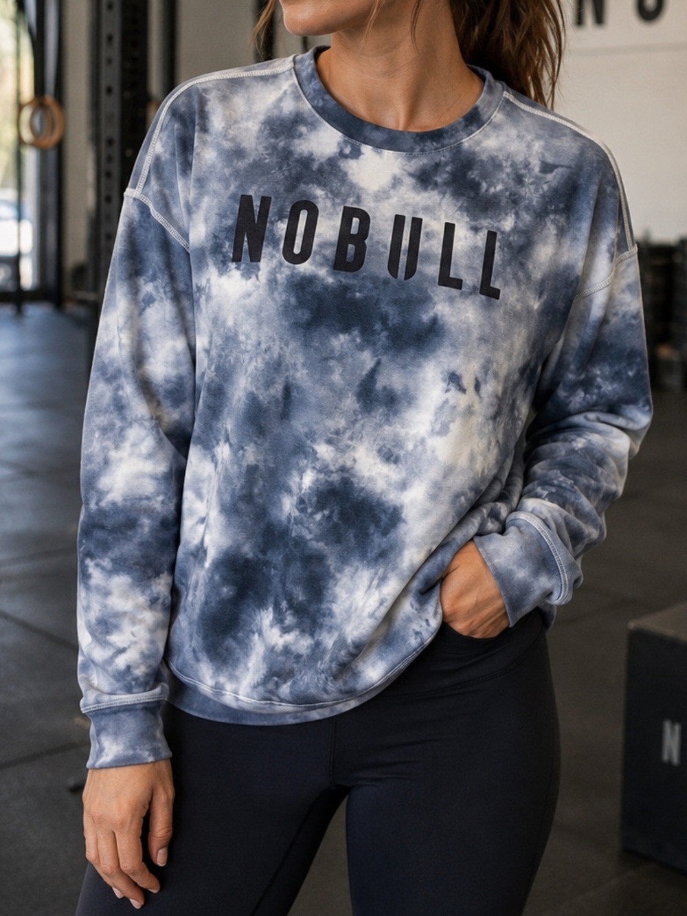 NOBULL Tie Dye Crewneck Sweatshirt Large Blue Gray Pullover Athleisure Training
